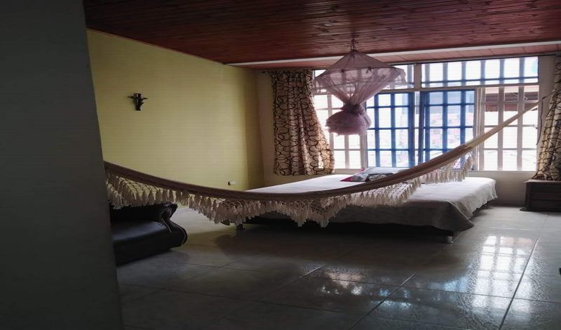 VENDO O PERMUTO CASA